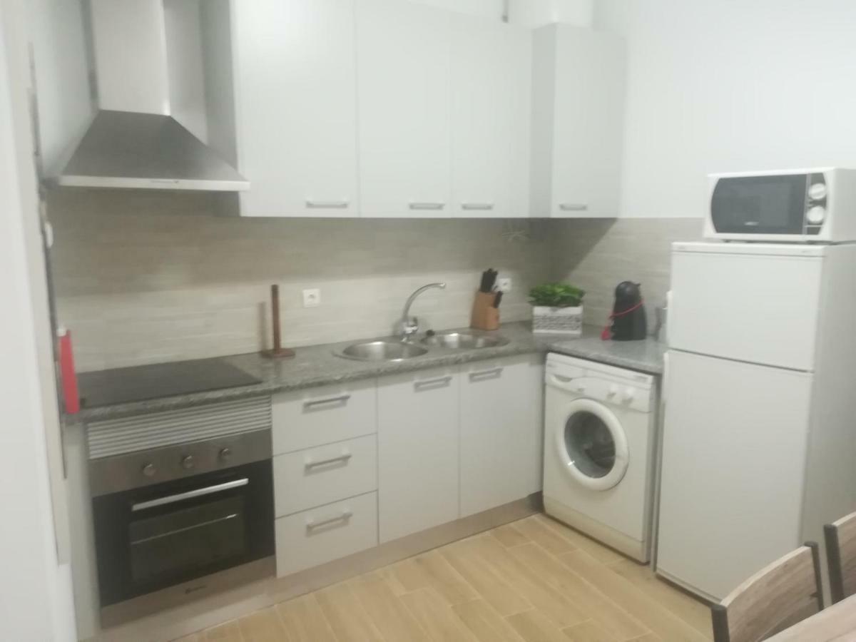 Isaura Henriques Apartamento *